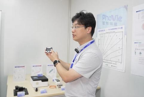 以及一个正在重新定义自己的时代
