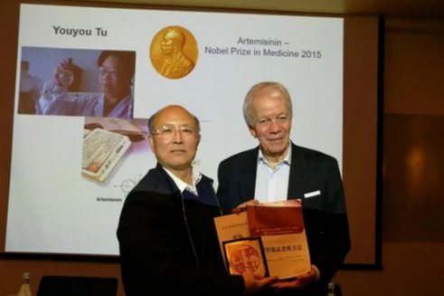 从求学者到“架桥人”