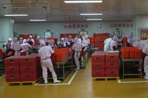 年轻酿酒师为“紫色名片”添彩