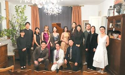 海归山里娃 接棒建乐园