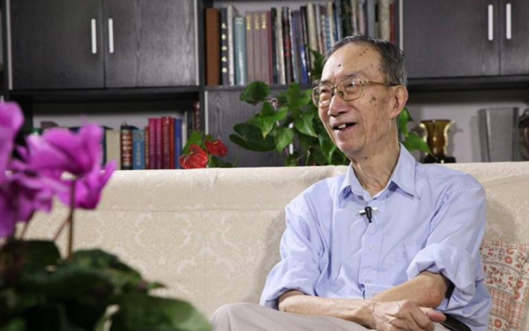 乘风御浪相向行